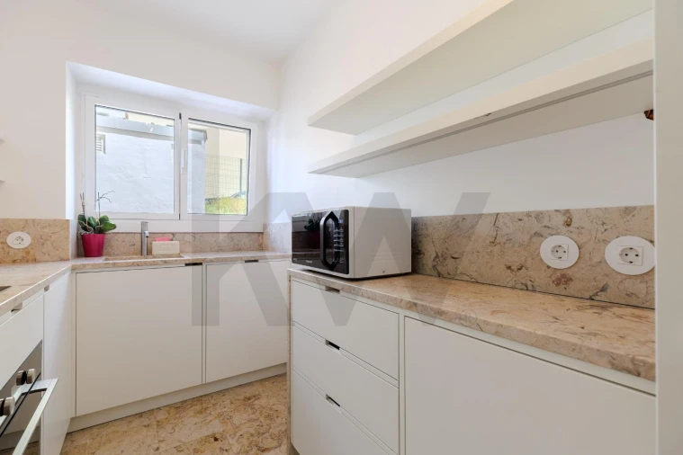 Apartamento T3 para Arrendamento em Alvalade Foto 25