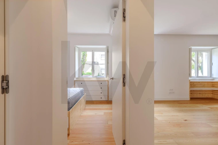 Apartamento T3 para Arrendamento em Alvalade Foto 15