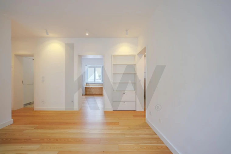 Apartamento T3 para Arrendamento em Alvalade Foto 9