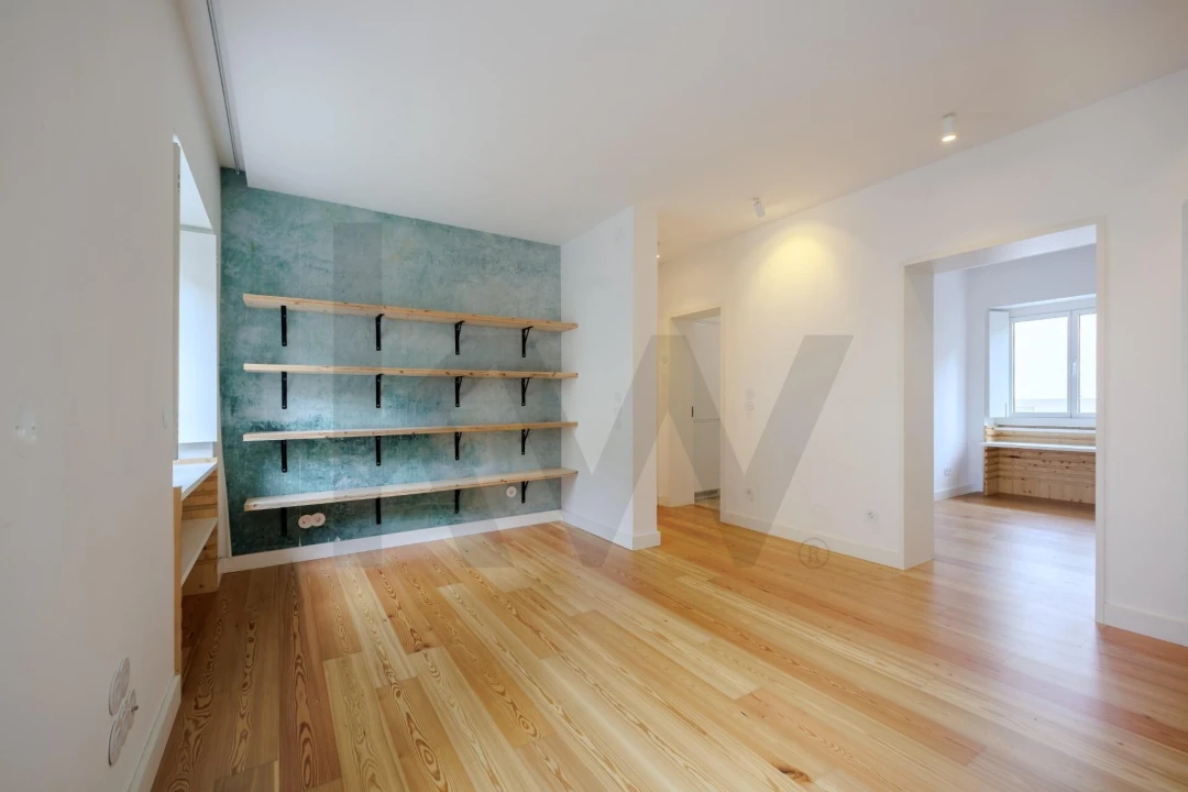 Apartamento T3 para Arrendamento em Alvalade Foto 1