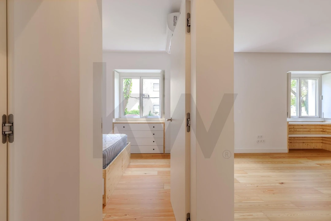 Apartamento T3 para Arrendamento em Alvalade Foto 15