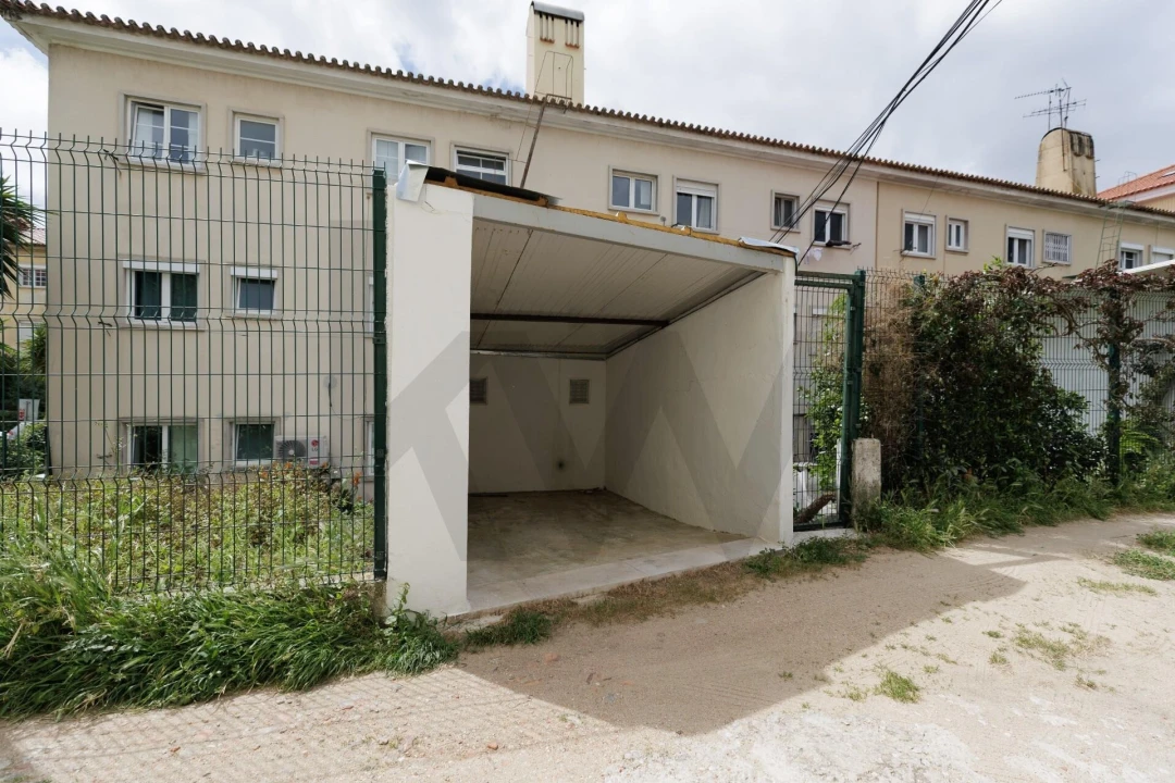 Apartamento T3 para Arrendamento em Alvalade Foto 34