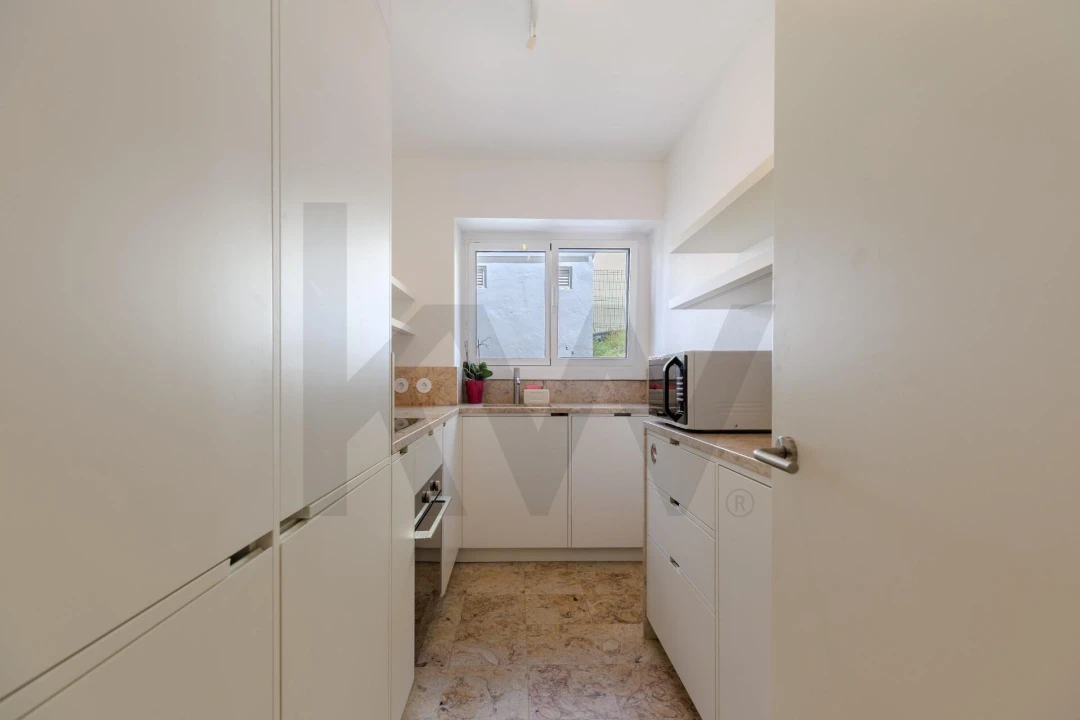 Apartamento T3 para Arrendamento em Alvalade Foto 24