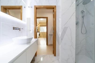 Apartamento T1 para Arrendamento em Mina de Água