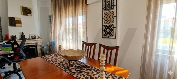 Apartamento T2 para Venda em Encosta do Sol