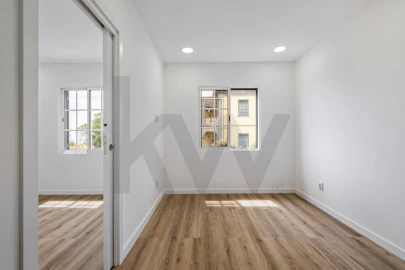 Apartamento T1 para Venda em São Martinho