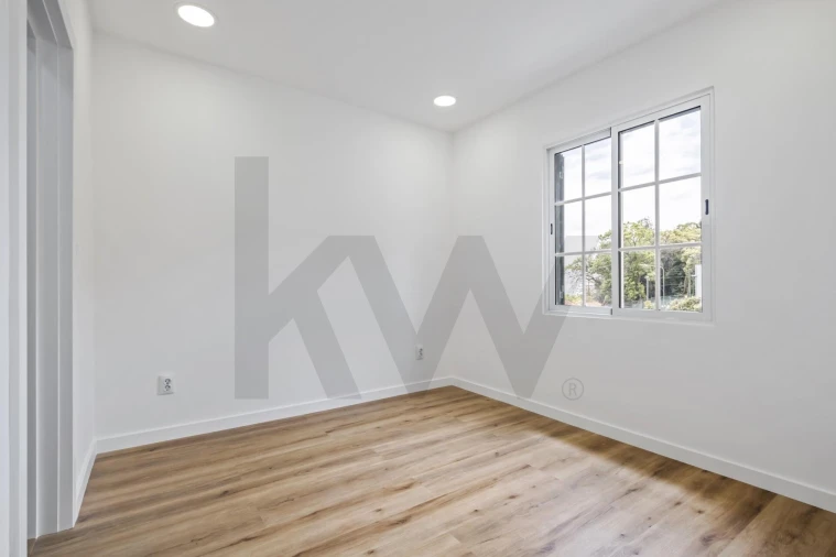 Apartamento T1 para Venda em São Martinho Foto 11