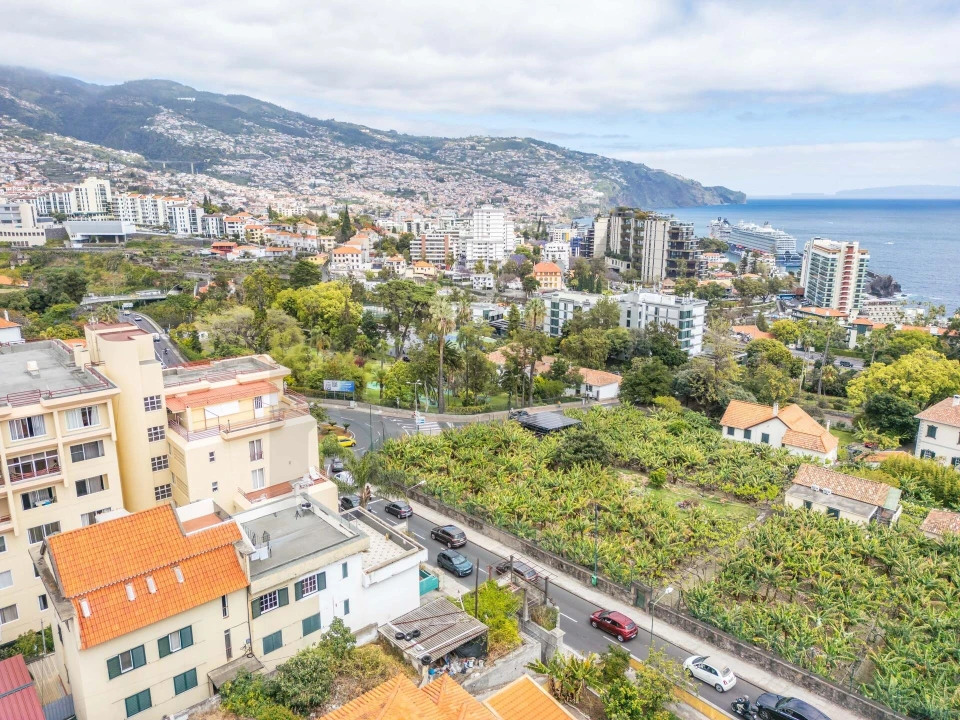 Apartamento T1 para Venda em São Martinho Foto 22