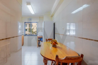 Apartamento T3 para Venda em Olivais