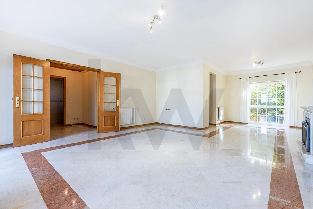 Moradia T3 para Arrendamento em Alcabideche Foto 4