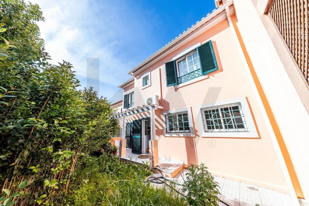 Moradia T3 para Arrendamento em Alcabideche Foto 30