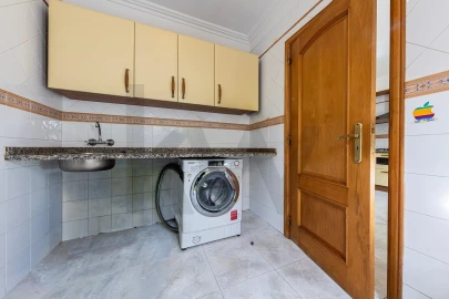 Moradia T3 para Arrendamento em Alcabideche