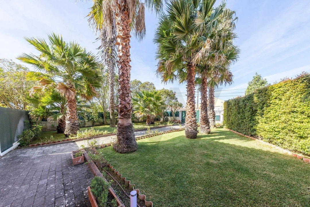 Moradia T3 para Arrendamento em Alcabideche Foto 33