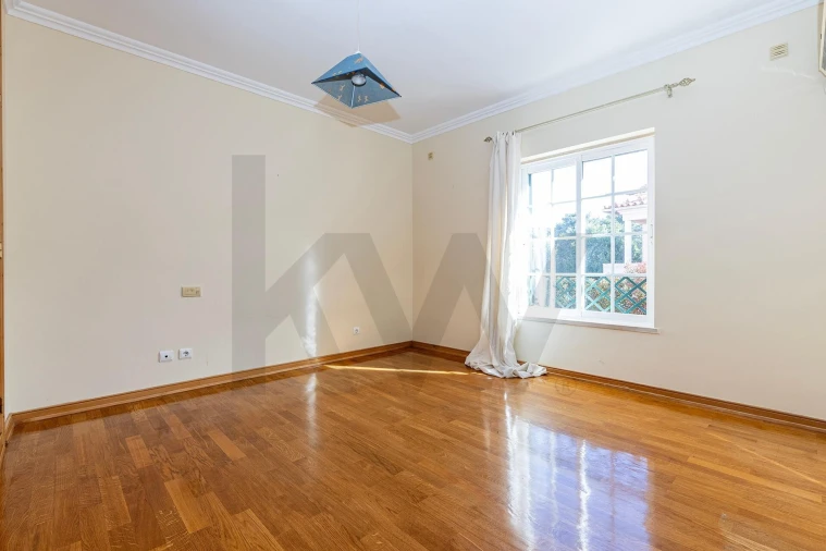 Moradia T3 para Arrendamento em Alcabideche Foto 22