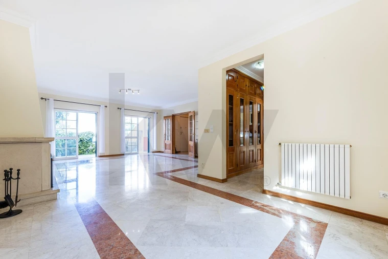 Moradia T3 para Arrendamento em Alcabideche Foto 3