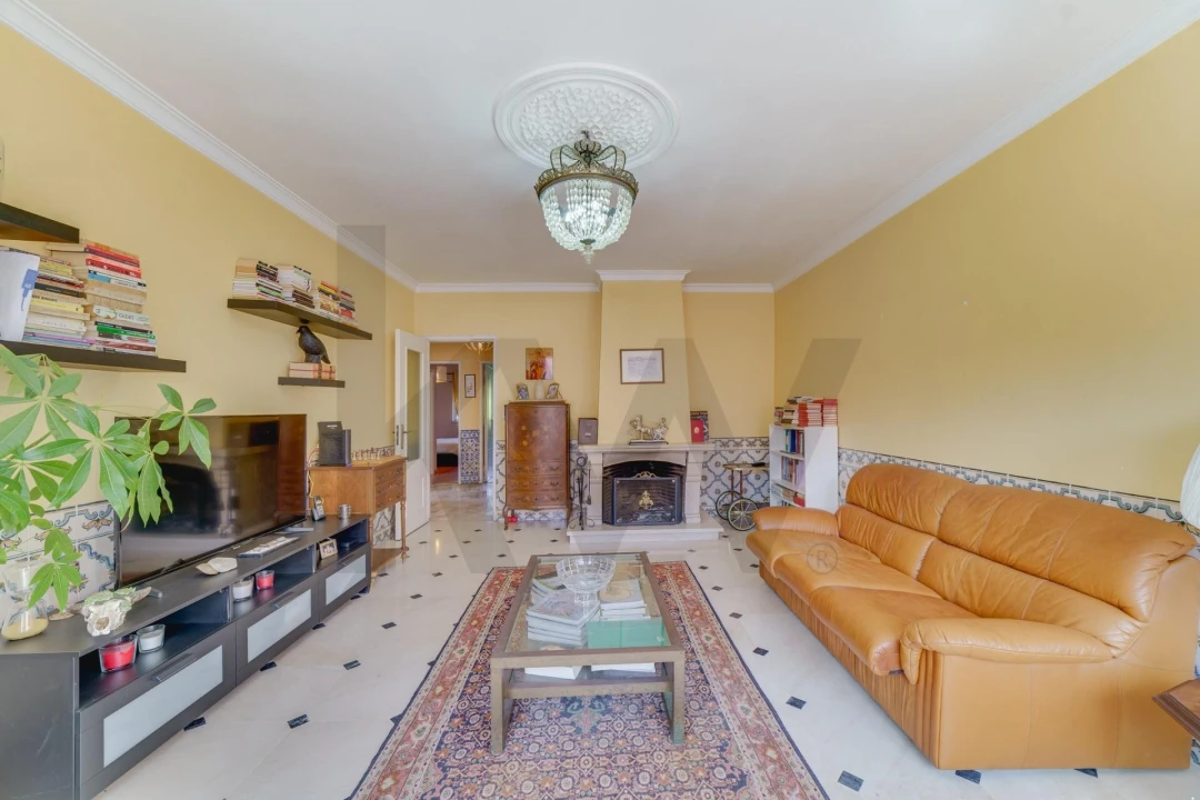 Apartamento T2 para Venda em Massamá e Monte Abraão Foto 1