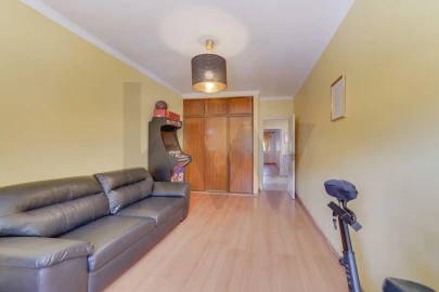 Apartamento T2 para Venda em Massamá e Monte Abraão