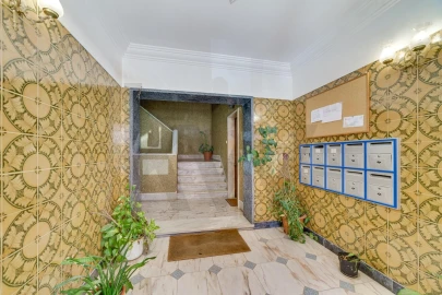 Apartamento T2 para Venda em Massamá e Monte Abraão