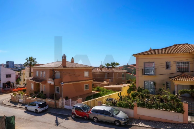 Moradia T3 para Arrendamento em Montenegro Foto 33