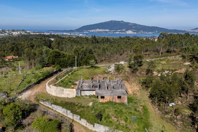 Terreno para Venda em Vilar de Mouros