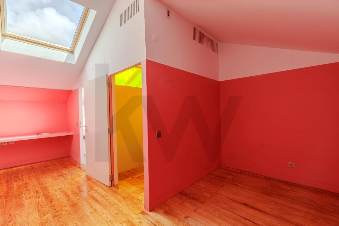 Apartamento T4 para Arrendamento em Areeiro Foto 28