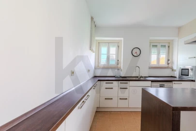 Apartamento T4 para Arrendamento em Areeiro