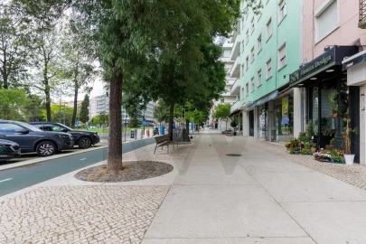 Apartamento T4 para Arrendamento em Areeiro