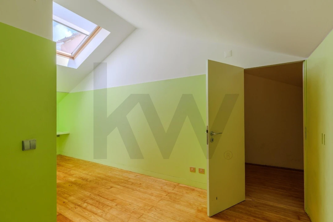 Apartamento T4 para Arrendamento em Areeiro Foto 32