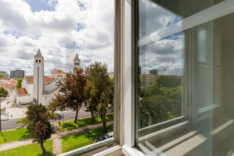 Apartamento T4 para Arrendamento em Areeiro Foto 18