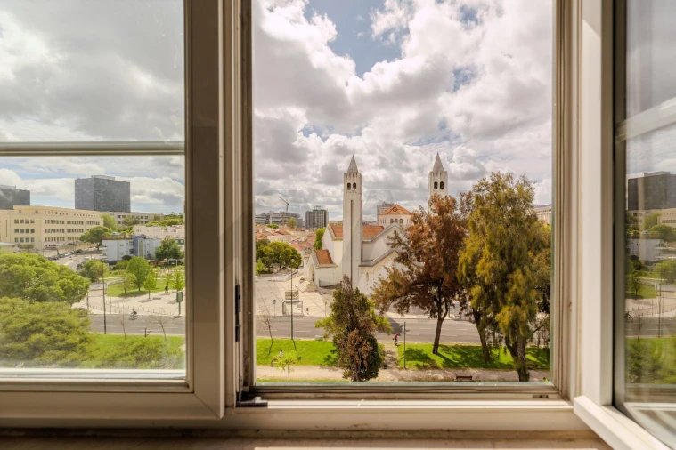 Apartamento T4 para Arrendamento em Areeiro Foto 17