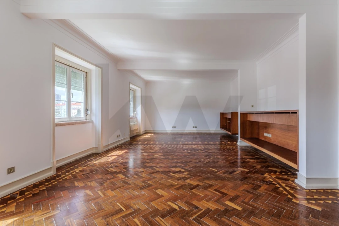 Apartamento T4 para Arrendamento em Areeiro Foto 1