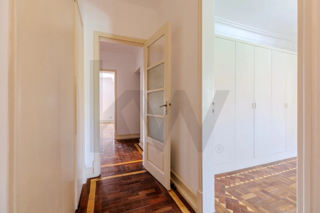 Apartamento T4 para Arrendamento em Areeiro Foto 14