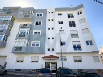 Apartamento T2 para Venda em São Domingos de Rana