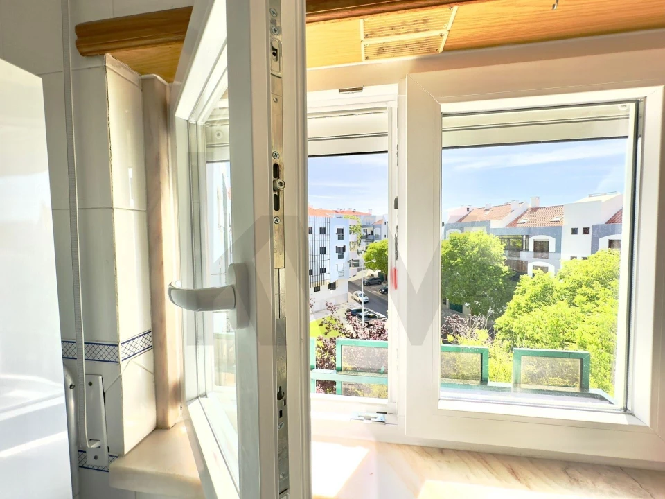 Apartamento T2 para Venda em São Domingos de Rana Foto 13