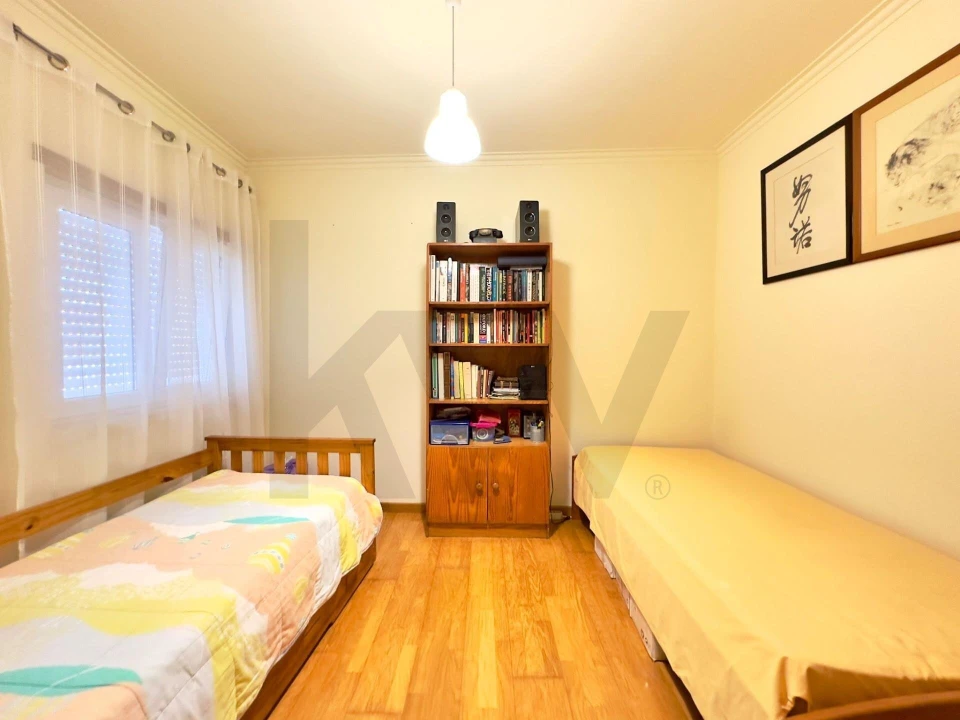 Apartamento T2 para Venda em São Domingos de Rana Foto 22