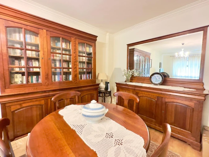 Apartamento T2 para Venda em São Domingos de Rana Foto 8