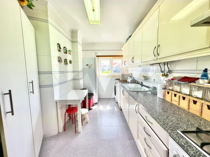 Apartamento T2 para Venda em São Domingos de Rana Foto 11