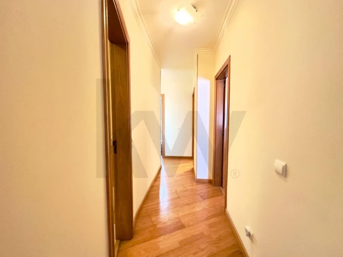 Apartamento T2 para Venda em São Domingos de Rana Foto 21