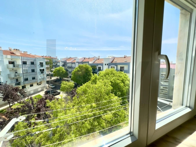 Apartamento T2 para Venda em São Domingos de Rana Foto 10