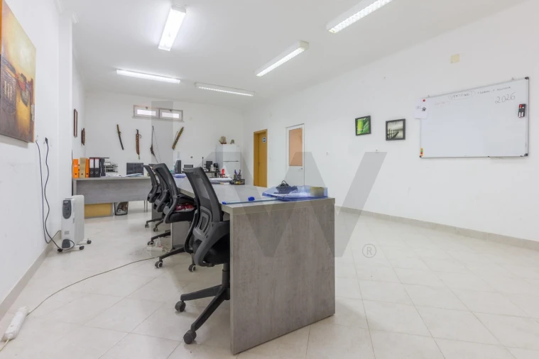 Loja para Arrendamento em Quinta do Conde Foto 4