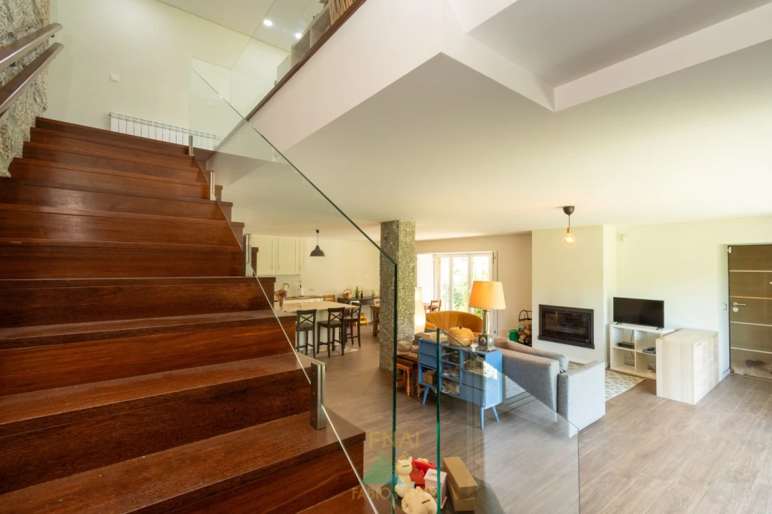 Moradia T3 para Venda em Caçarilhe e Infesta Foto 11