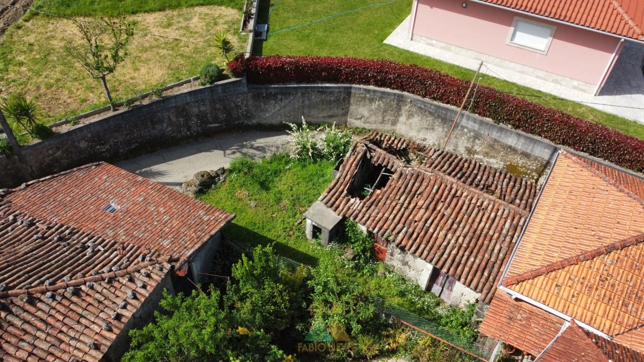 Moradia T1 para Venda em Sabadim Foto 3