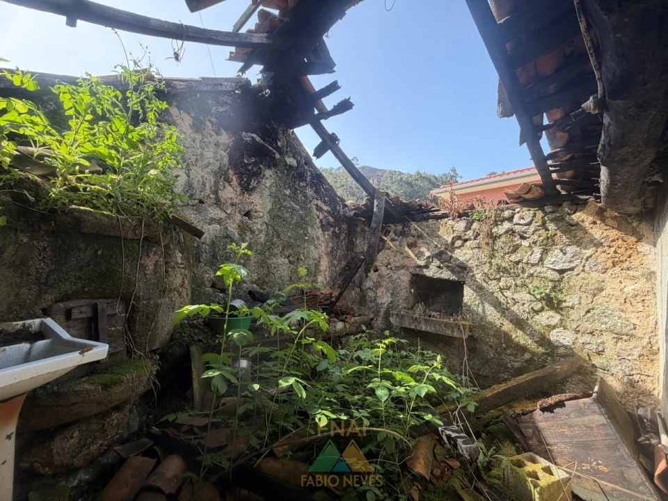 Moradia T1 para Venda em Sabadim Foto 8