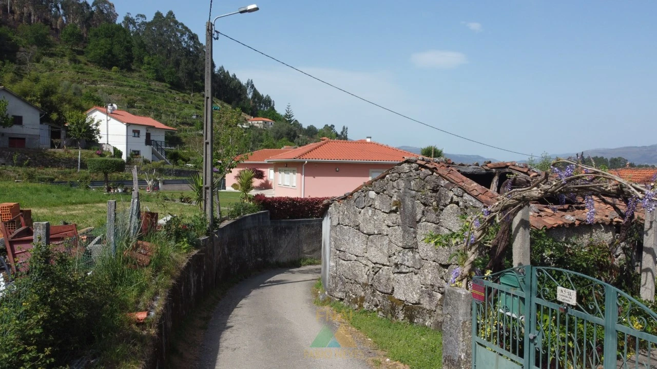 Moradia T1 para Venda em Sabadim Foto 10