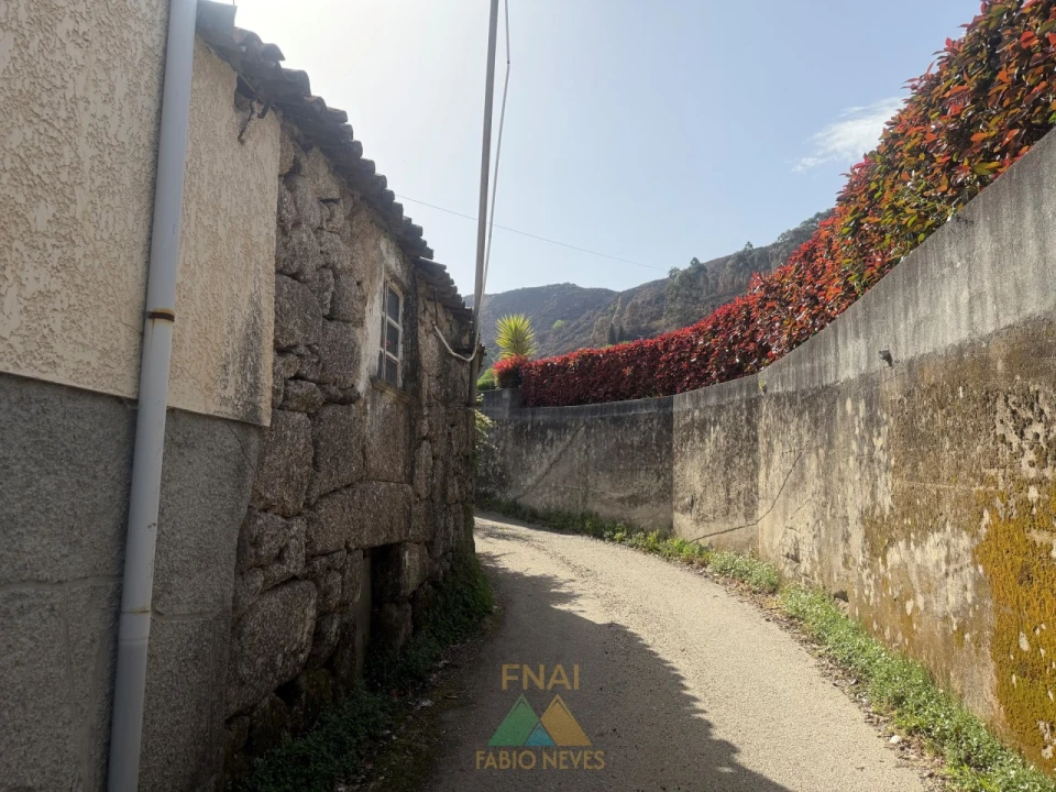 Moradia T1 para Venda em Sabadim Foto 16