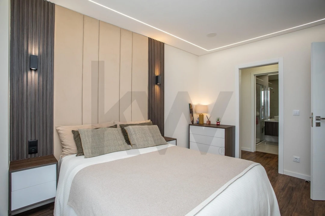 Apartamento T2 para Venda em Póvoa de Santa Iria e Forte da Casa Foto 18