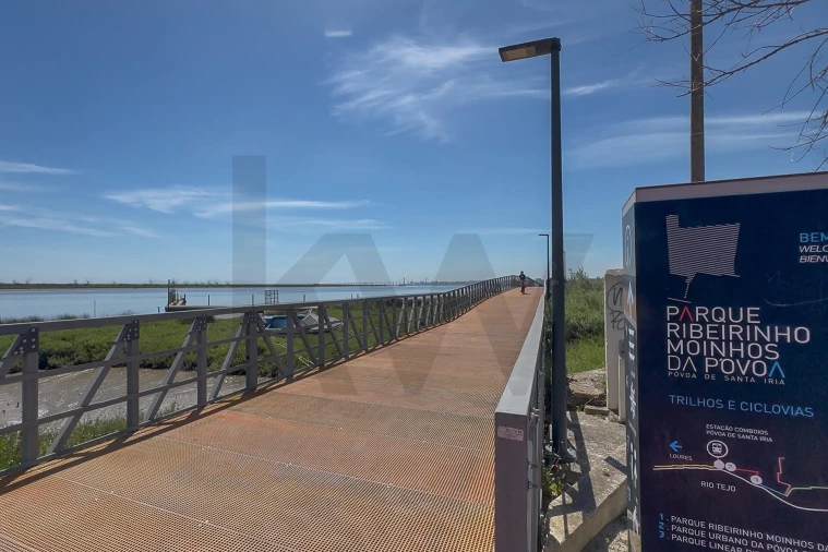 Apartamento T2 para Venda em Póvoa de Santa Iria e Forte da Casa Foto 25