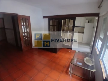 Apartamento T4 para Venda em Santo Antonio dos Olivais