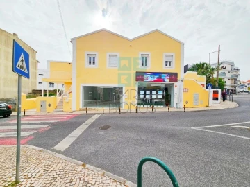 Loja para Venda em Carcavelos e Parede