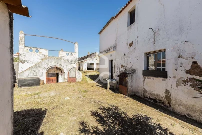 Moradia T4 para Venda em Amareleja